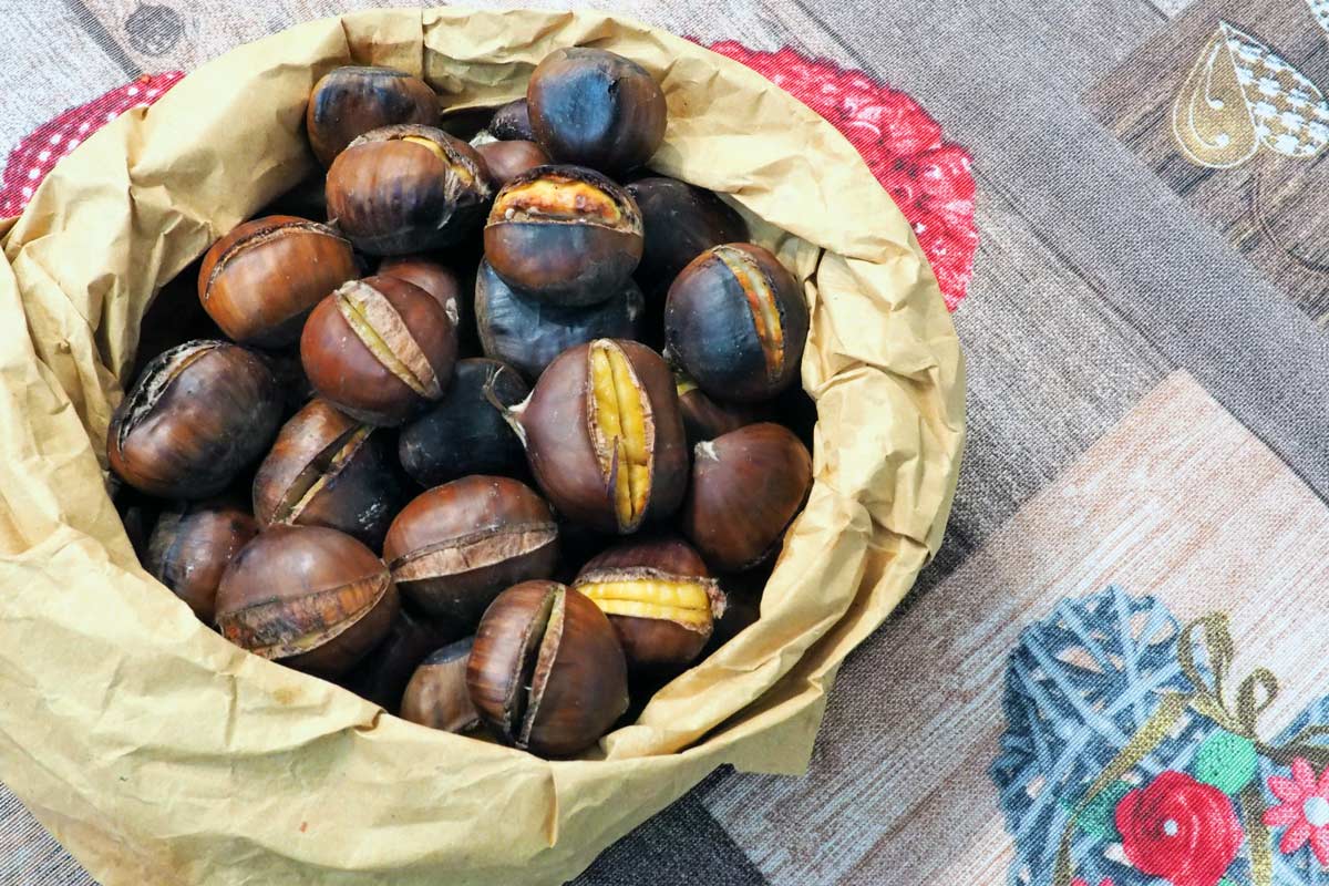 castagne nella friggitrice ad aria